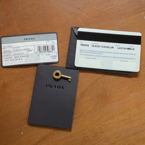 Prada shoulder crossbody leopard trim with key inc.red - Picture 5 of 7